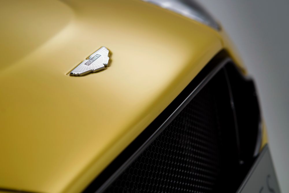 V12 Vantage S - grille