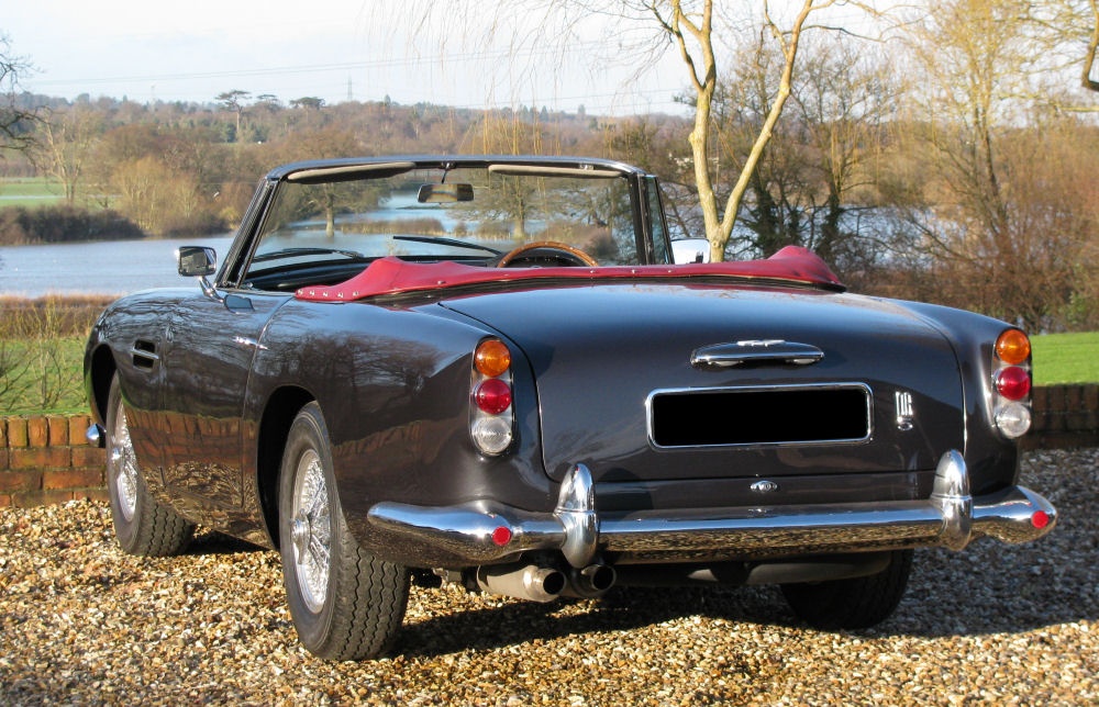 Aston Martin DB5 convertible - rear