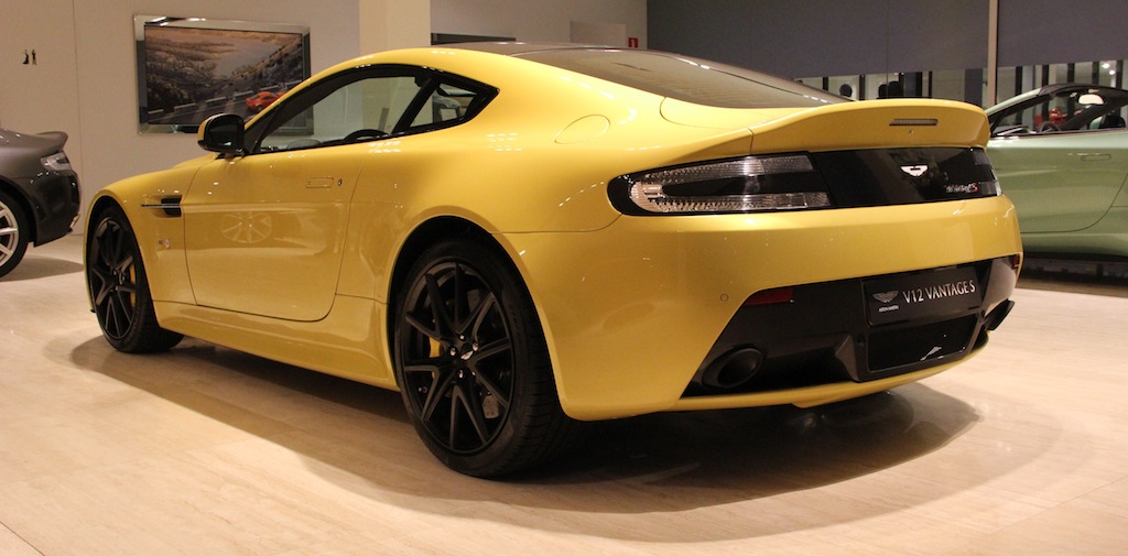 V12 Vantage S - Yellow Tang - rear left