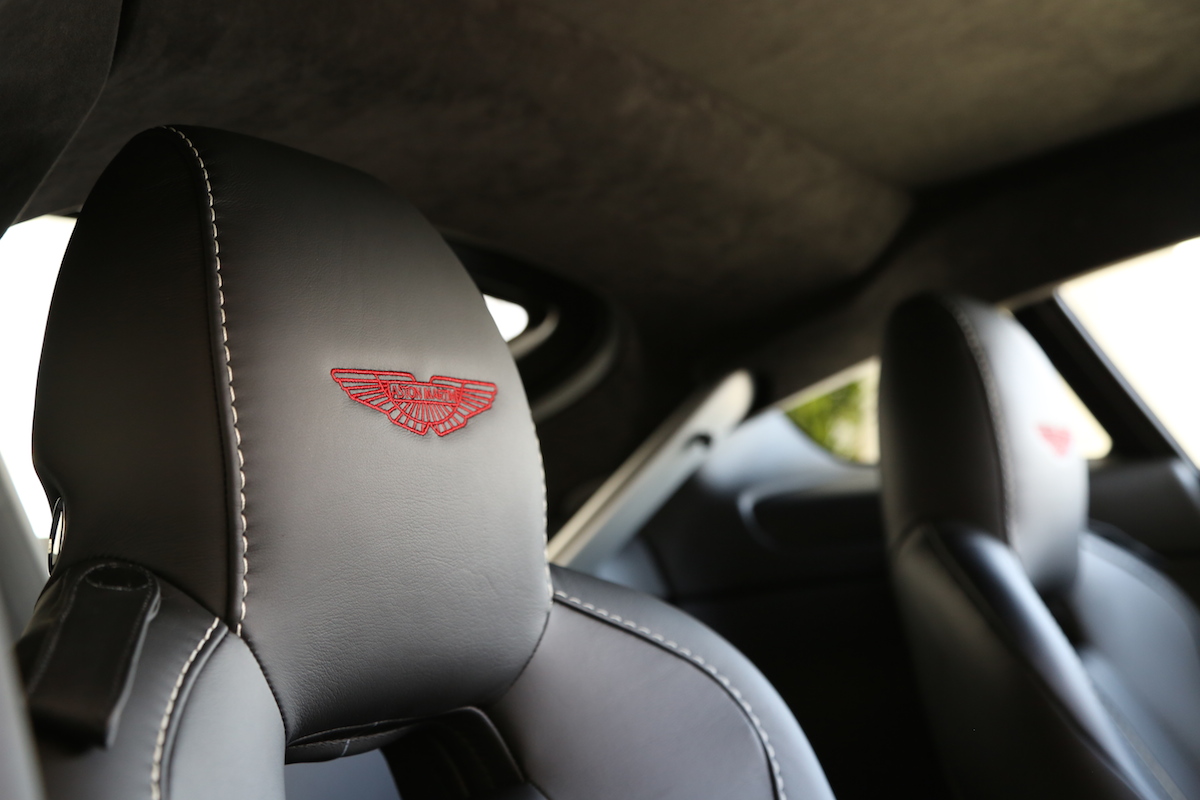 Towbin Vegas - V12 Vantage S - seats