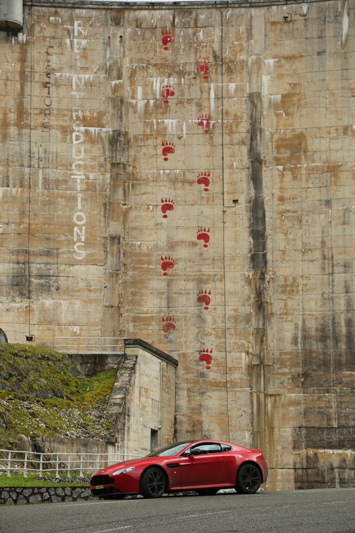 V12 Vantage in the Pyrenees